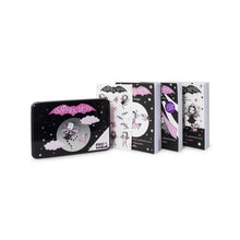 Cargar imagen en el visor de la galería, Cofre Isadora Moon - Harriet Muncaster