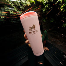 Cargar imagen en el visor de la galería, Travel Mug Rosa 400 ml - Marley Coffee
