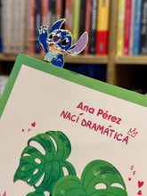 Cargar imagen en el visor de la galería, Marcapáginas metálico Stitch
