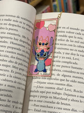 Cargar imagen en el visor de la galería, Marcapáginas Pro metálico Stitch
